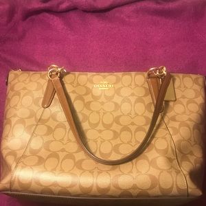 Coach tote